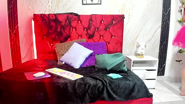 Snapshot of Ambermistsh chatting on October 31, 12:17 pm Ambermistsh online show from October 31, 12:17 pm