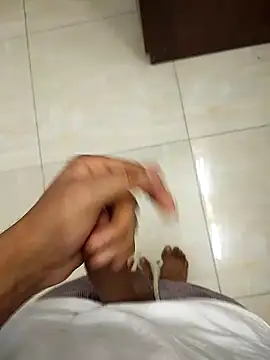 Snapshot of Tanvir879 chatting on October 30, 1:29 am Tanvir879 online show from October 30, 1:29 am