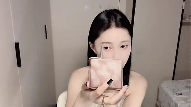 Snapshot of yuyu-33 chatting on May 20, 1:34 am yuyu-33 online show from May 20, 1:34 am