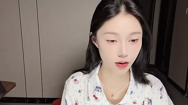 Snapshot of yuyu-33 chatting on June 21, 3:58 pm yuyu-33 online show from June 21, 3:58 pm