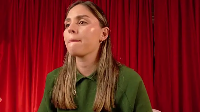 VictoriaNova  online show from March 30, 7:04 pm