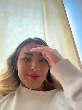 Elina Hills online show from March 30, 2:40 pm