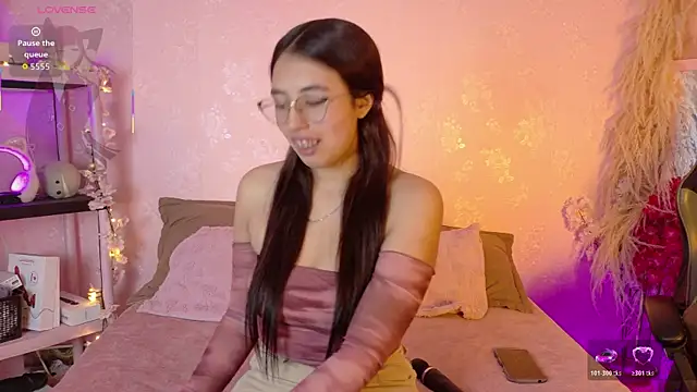Valk submissive online show from June 20, 4:04 am
