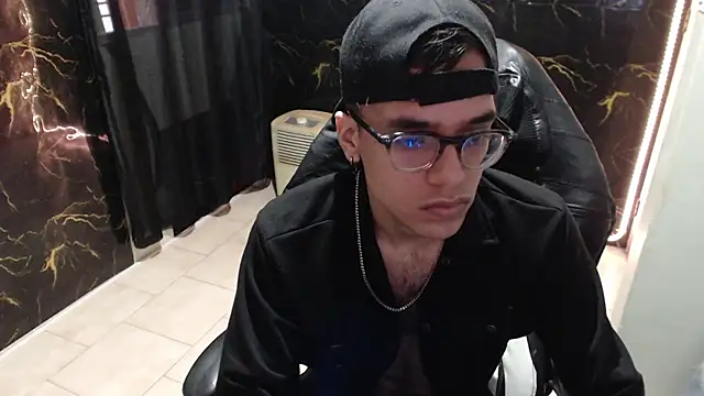 jhon sex18 online show from November 6, 7:48 pm