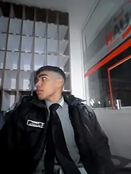 Snapshot of sweet_dirty_boy chatting on November 7, 7:30 am sweet dirty boy online show from November 7, 7:30 am