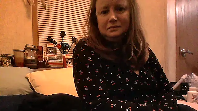 kcandler27 online show from January 7, 7:44 am