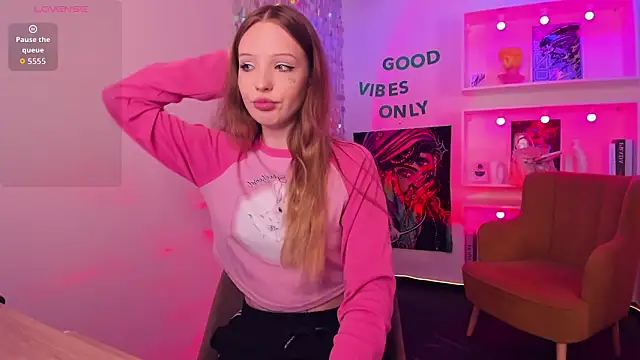 Snapshot of Iris_Fresh chatting on March 1, 8:44 pm Iris Fresh online show from March 1, 8:44 pm