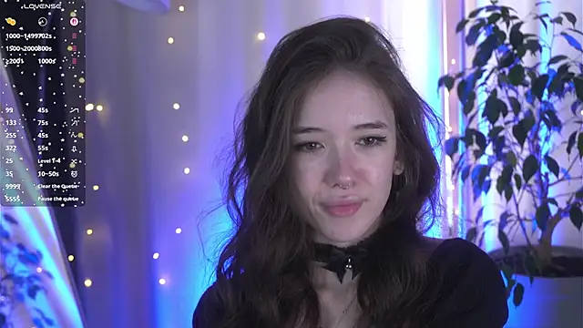 Snapshot of tinyanie chatting on January 18, 6:06 am tinyanie online show from January 18, 6:06 am