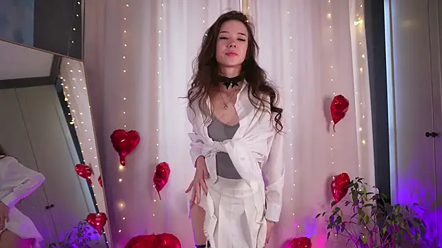 Snapshot of tinyanie chatting on February 15, 7:05 am tinyanie online show from February 15, 7:05 am