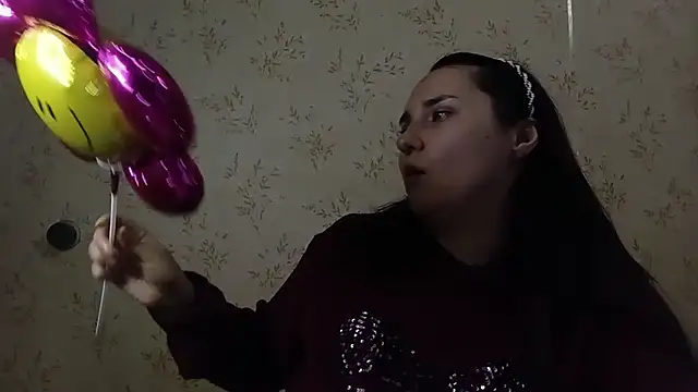 Snapshot of VoulezVous_Angel chatting on March 7, 4:04 pm VoulezVous Angel online show from March 7, 4:04 pm
