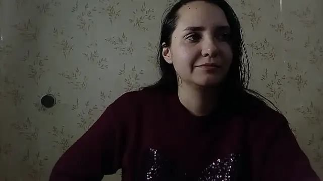 Snapshot of VoulezVous_Angel chatting on March 8, 5:44 am VoulezVous Angel online show from March 8, 5:44 am