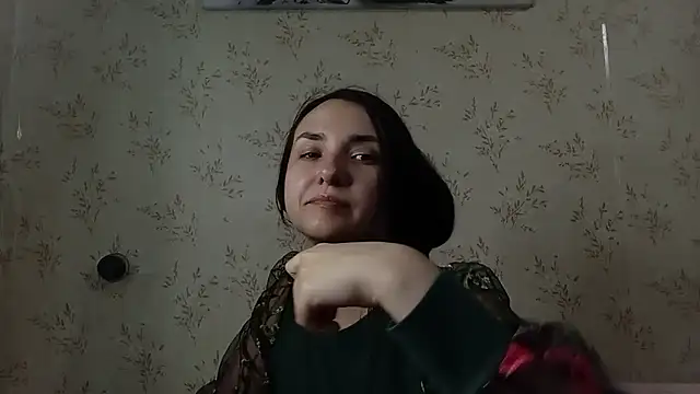 Snapshot of VoulezVous_Angel chatting on March 18, 5:54 am VoulezVous Angel online show from March 18, 5:54 am