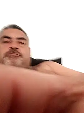 Snapshot of Ricardotarado chatting on November 18, 11:25 am Ricardotarado online show from November 18, 11:25 am