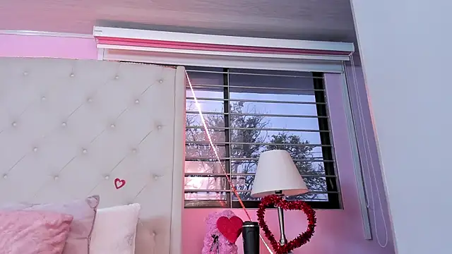 scarlett leblanc  online show from February 12, 12:11 pm