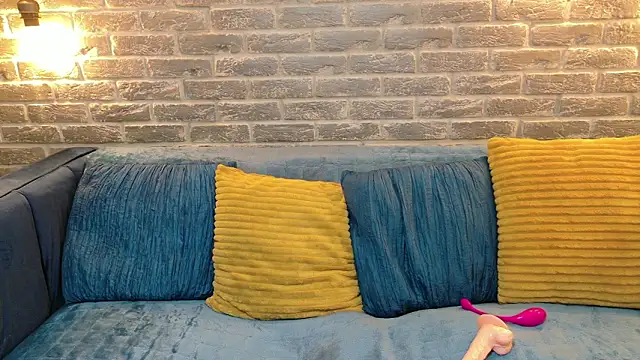 Di Andra online show from February 23, 6:27 pm