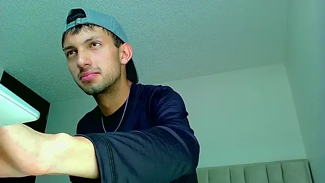 dylan drakee online show from January 10, 3:14 pm