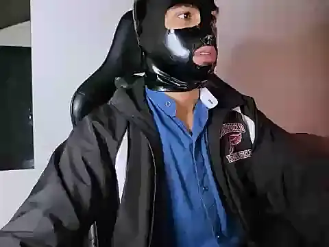 Snapshot of 3v1l chatting on November 2, 9:50 pm 3v1l online show from November 2, 9:50 pm