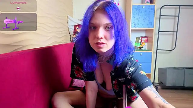 Snapshot of Marci_n chatting on July 9, 8:02 pm Marci n online show from July 9, 8:02 pm