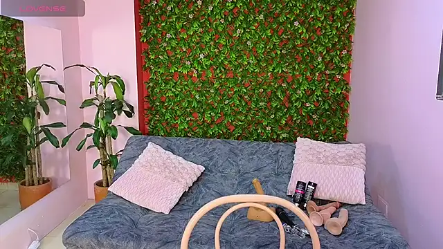 Snapshot of malen_fitnessmilf chatting on April 5, 12:13 pm malen fitnessmilf online show from April 5, 12:13 pm