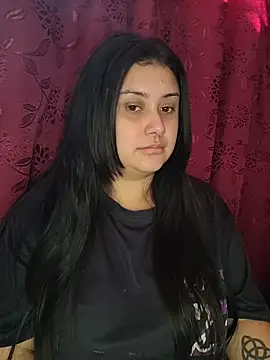 CurvyNoir online show from December 16, 4:23 pm