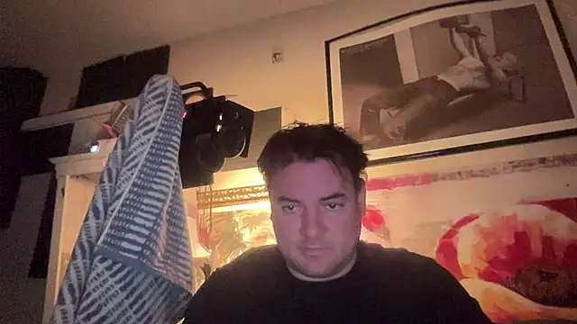 Snapshot of IntimeWild chatting on January 9, 12:46 am IntimeWild online show from January 9, 12:46 am