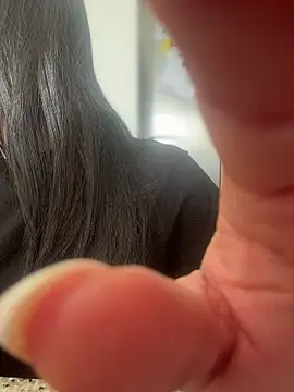 Snapshot of lianewhite chatting on February 23, 6:16 pm lianewhite online show from February 23, 6:16 pm