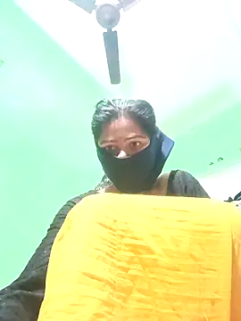 Snapshot of Rsr-1 chatting on November 2, 8:22 pm Rsr-1 online show from November 2, 8:22 pm