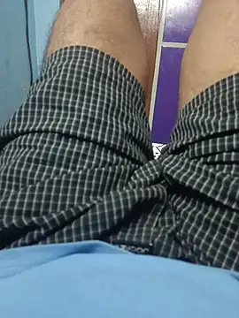 Snapshot of bearslove143 chatting on November 22, 3:49 am bearslove143 online show from November 22, 3:49 am