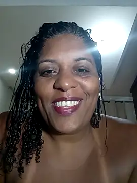 Snapshot of Maliaebonyfetish chatting on March 1, 11:56 am Maliaebonyfetish online show from March 1, 11:56 am