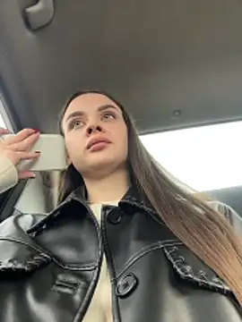 KristiRich online show from April 15, 1:18 pm