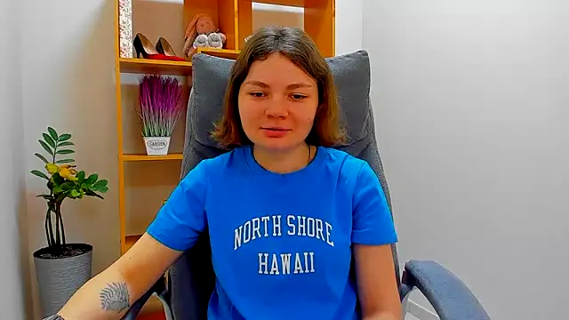Snapshot of Stella-Maers chatting on April 9, 7:14 am Stella-Maers online show from April 9, 7:14 am