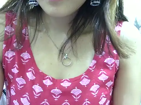Snapshot of maira_33 chatting on November 27, 4:53 pm maira 33 online show from November 27, 4:53 pm