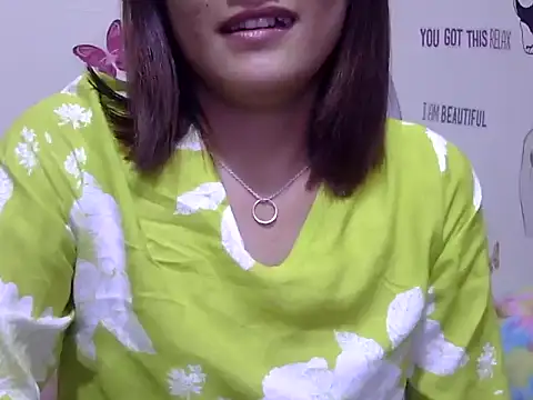 Snapshot of maira_33 chatting on March 22, 11:46 am maira 33 online show from March 22, 11:46 am