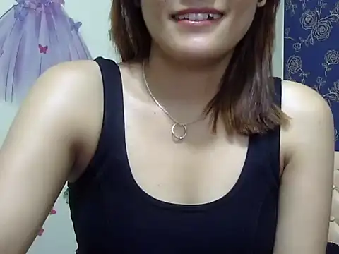 Snapshot of maira_33 chatting on April 3, 7:50 am maira 33 online show from April 3, 7:50 am