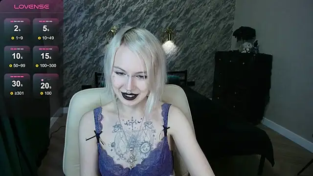 wannafckmonalisa online show from November 7, 3:17 am