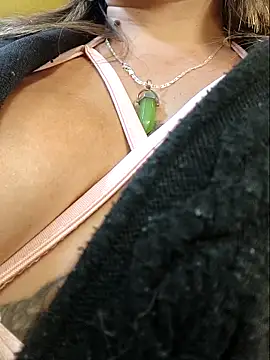 Snapshot of cataleyamyst chatting on March 1, 10:56 pm cataleyamyst online show from March 1, 10:56 pm