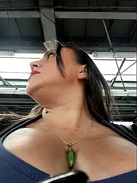 Snapshot of cataleyamyst chatting on March 2, 8:04 pm cataleyamyst online show from March 2, 8:04 pm