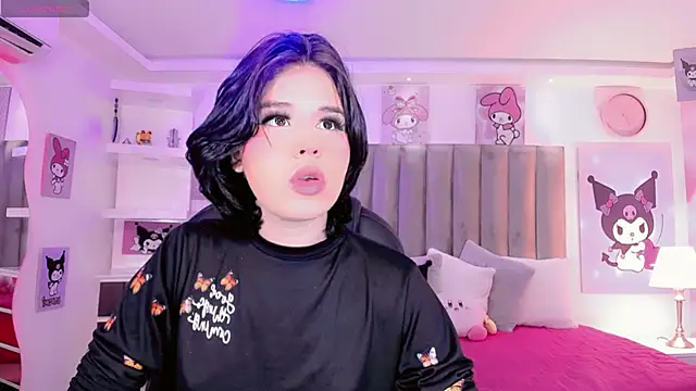 ClaudiaSophia online show from January 12, 11:59 am