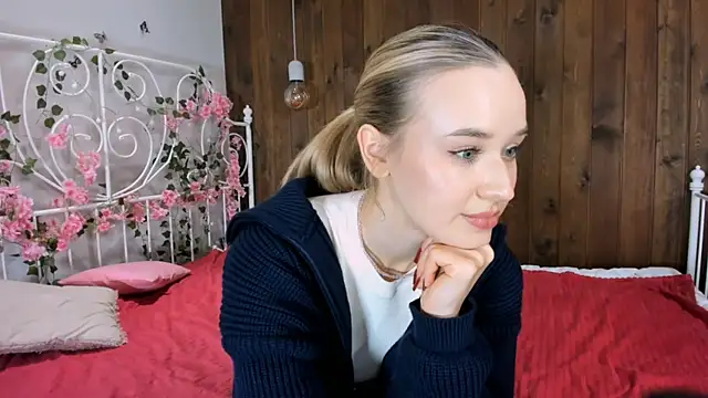 EveMcclearen online show from November 13, 3:55 pm