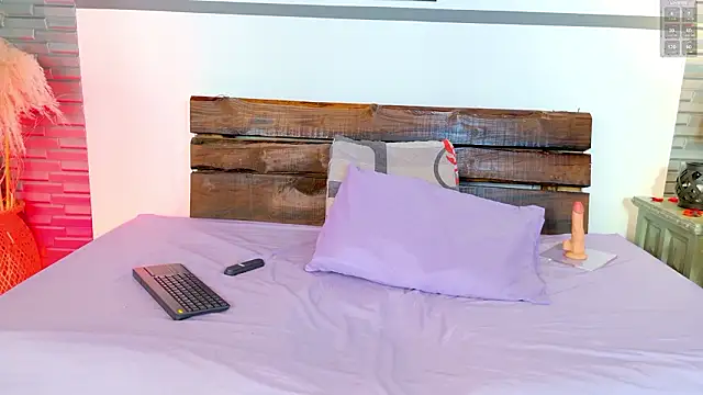 Oriana 03 online show from February 21, 11:44 am