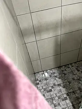 n0tf0und online show from November 3, 7:42 am