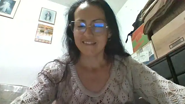 Lauryn Jones online show from March 26, 4:29 am