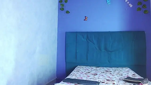 aperlacandycm01 online show from November 14, 4:22 am