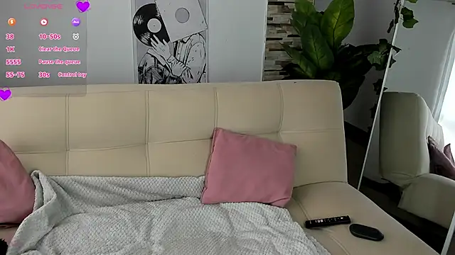 Evelyn R  online show from March 19, 4:11 pm