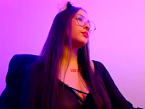 Snapshot of HanaLush27 chatting on November 6, 12:44 am HanaLush27 online show from November 6, 12:44 am