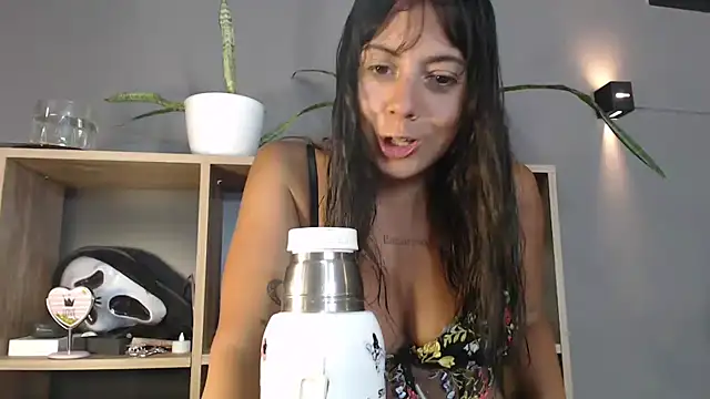 mickystrumia23 online show from January 10, 8:54 pm