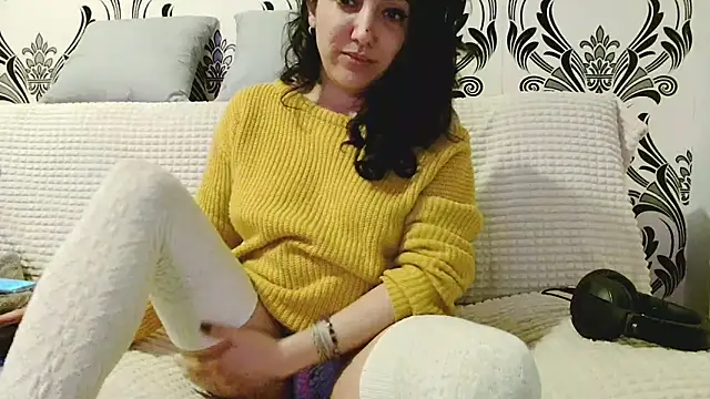 CharmingPearl online show from March 3, 8:15 pm