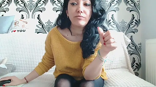 CharmingPearl online show from March 30, 6:58 am