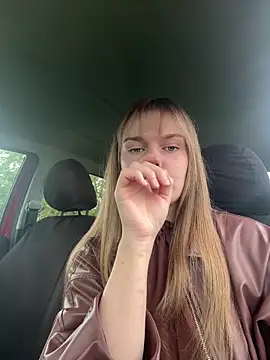 LisaFreierxx online show from May 5, 2:14 pm