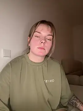 LisaFreierxx online show from May 9, 8:58 pm